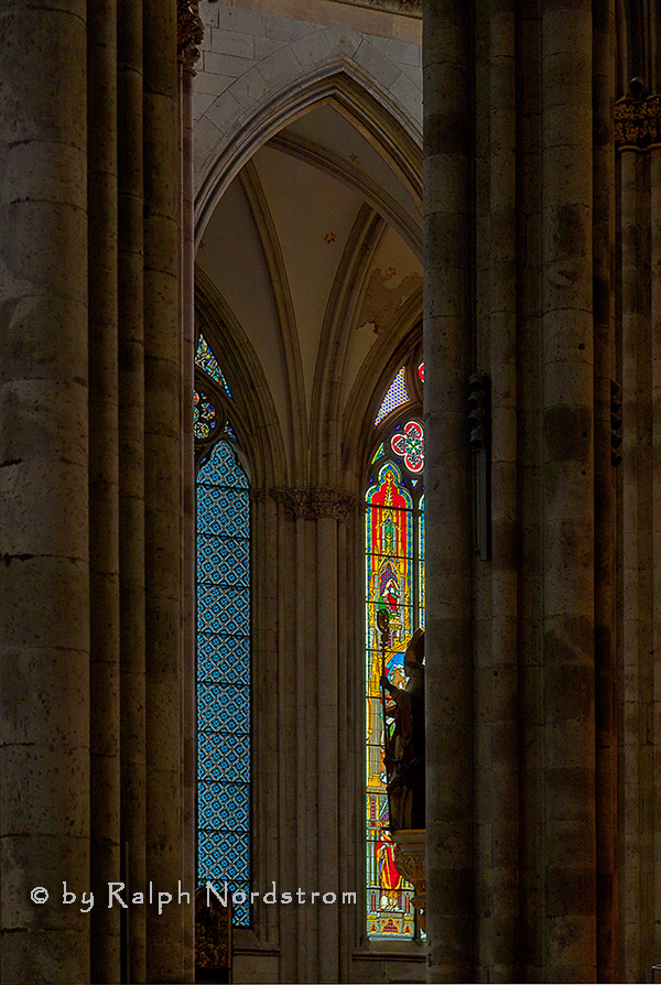 Status, Cologne Cathedral 2010